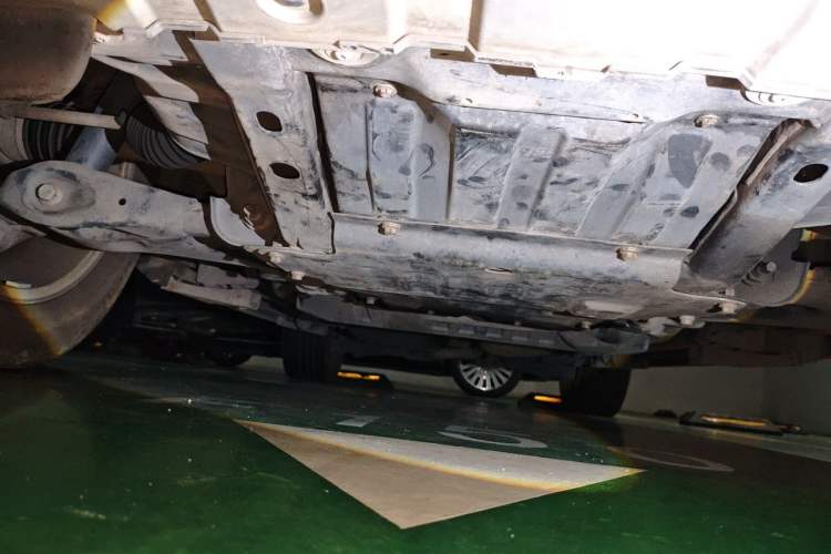 Used Land Rover Discovery 2014 3.0 SDV6 HSE Diesel Edition Chassis Front