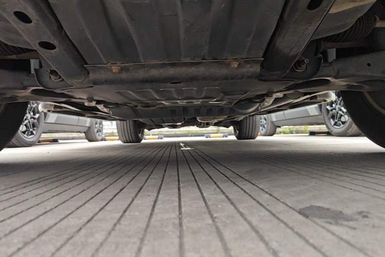 Used Land Rover Discovery 2014 3.0 SDV6 HSE Diesel Edition Chassis Front