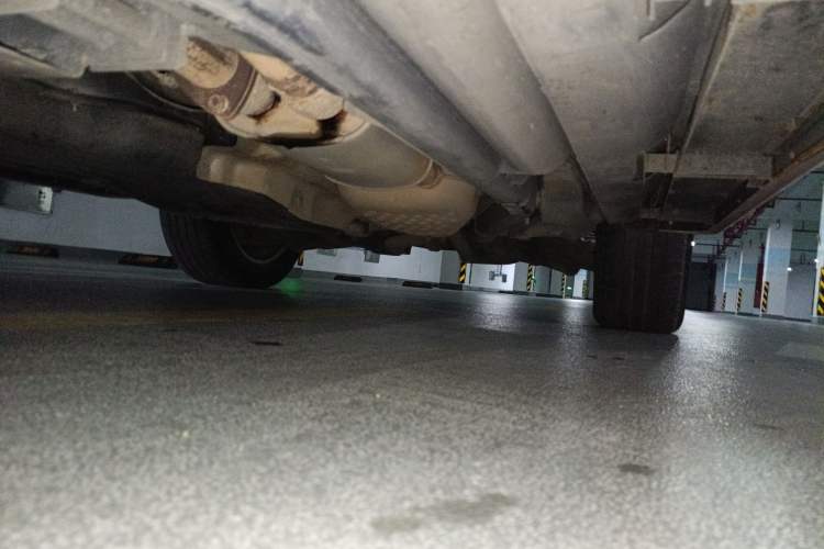 Used Land Rover Discovery 2014 3.0 SC V6 SE Chassis Front Left