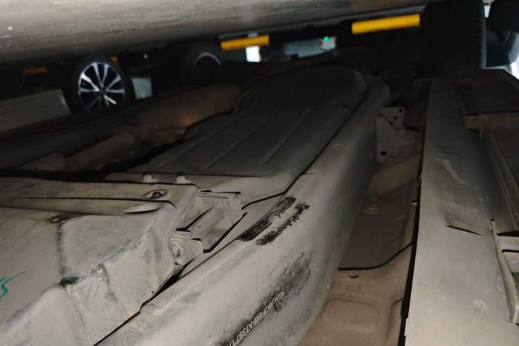 Used Land Rover Discovery 2014 3.0 SDV6 HSE Diesel Edition Chassis Front Right