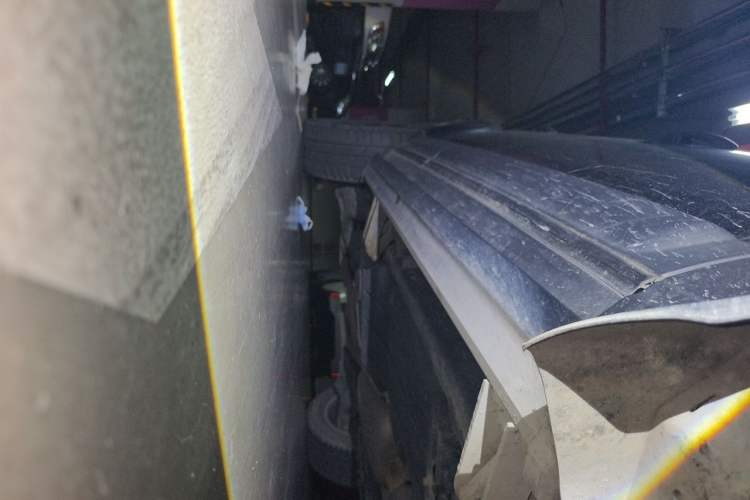Used Land Rover Discovery  Chassis Front Right