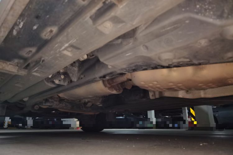 Used Land Rover Discovery 2014 3.0 SC V6 HSE Chassis Rear Left