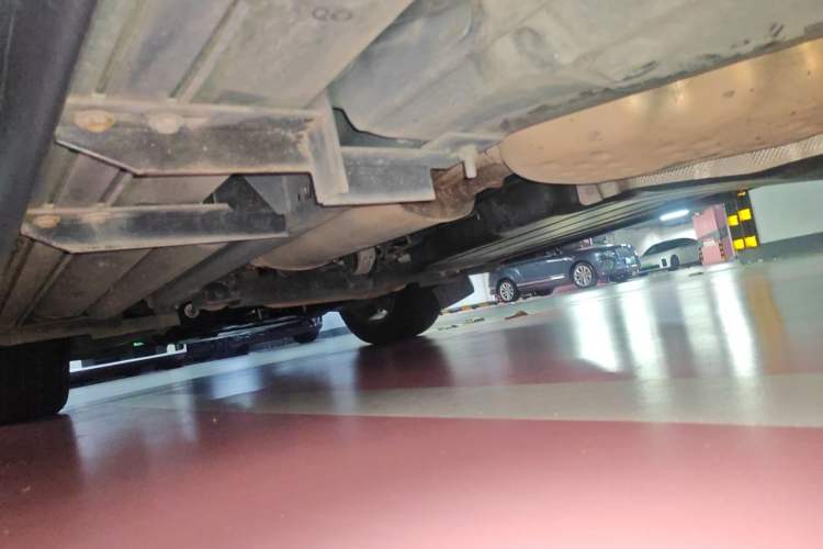 Used Land Rover Discovery 2014 3.0 SC V6 SE Chassis Rear Left