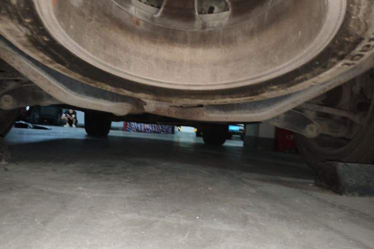 Used Land Rover Discovery 2014 3.0 SC V6 SE Chassis Rear