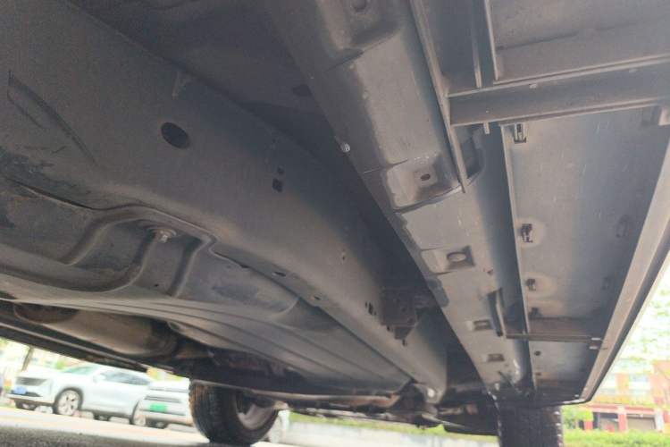 Used Land Rover Discovery 2014 3.0 SC V6 XXV Edition Chassis Rear Right