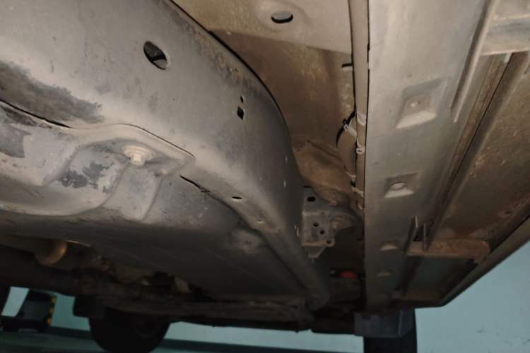 Used Land Rover Discovery 2014 3.0 SDV6 HSE Diesel Edition Chassis Rear Right