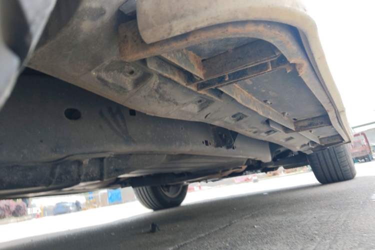 Used Land Rover Discovery 2014 3.0 SC V6 HSE Chassis Rear Right