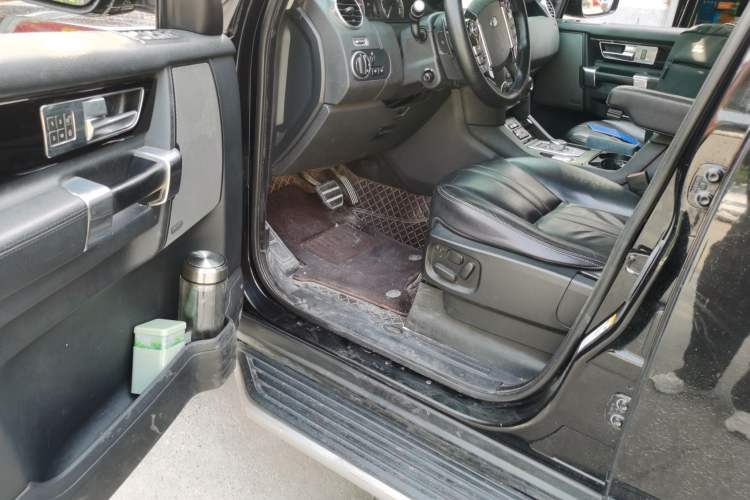 Used Land Rover Discovery 2014 3.0 SDV6 HSE Diesel Edition Driver Seat