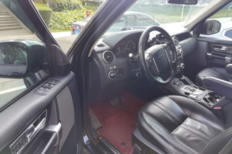 Used Land Rover Discovery 2014 3.0 SDV6 HSE Diesel Edition Driver Seat