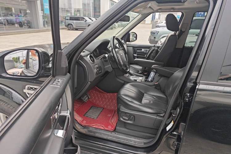 Used Land Rover Discovery 2014 3.0 SDV6 HSE Diesel Edition Driver Seat
