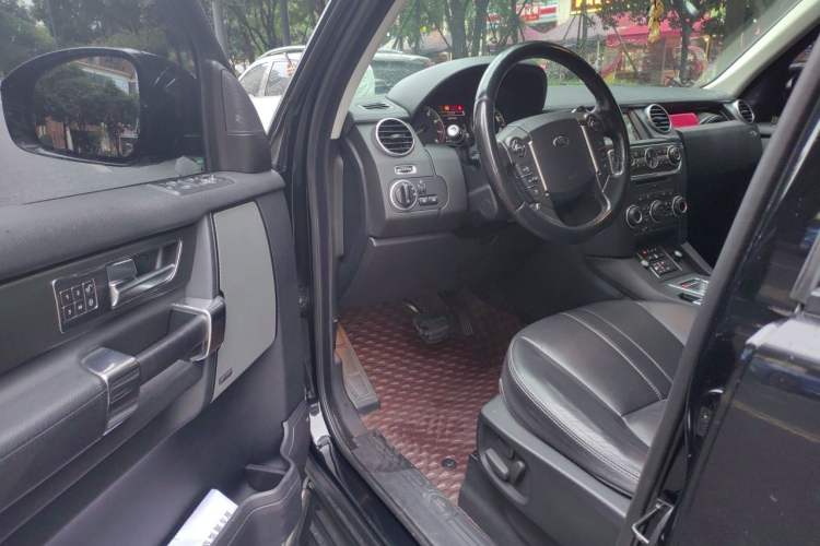 Used Land Rover Discovery 2014 3.0 SC V6 HSE Luxury Driver Seat