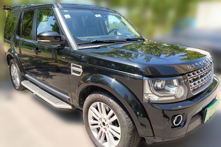 Used Land Rover Discovery 2014 3.0 SDV6 HSE Diesel Edition Front Right 45 Deg