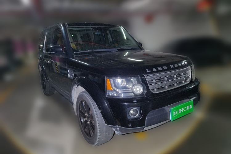 Used Land Rover Discovery  Front Right 45 Deg