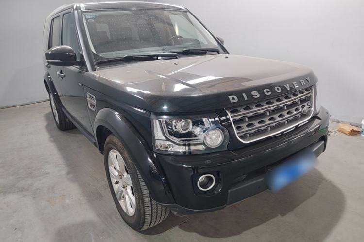 Used Land Rover Discovery 2014 3.0 SC V6 SE Front Right 45 Deg