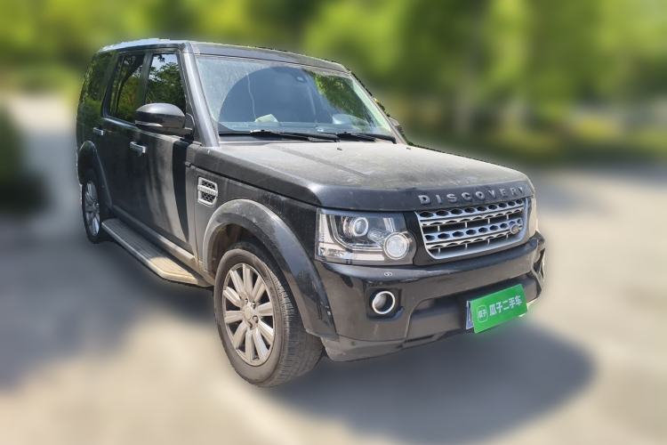 Used Land Rover Discovery 2014 3.0 SDV6 HSE Diesel Edition Front Right 45 Deg