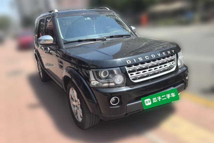 Used Land Rover Discovery 2014 3.0 SC V6 SE Front Right 45 Deg