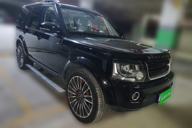 Used Land Rover Discovery 2014 3.0 SDV6 HSE Diesel Edition Front Right 45 Deg