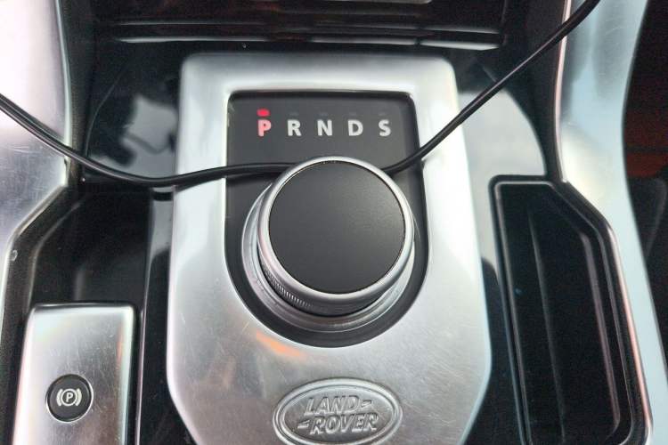 Used Land Rover Discovery 2014 3.0 SC V6 XXV Edition Gear Lever