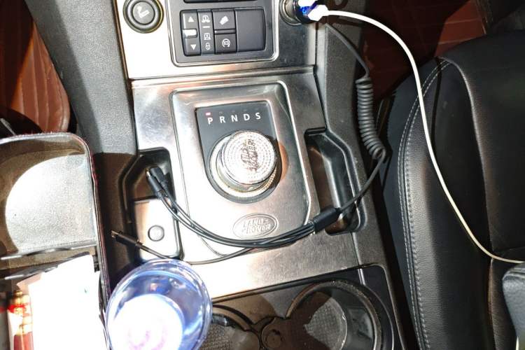 Used Land Rover Discovery 2014 3.0 SDV6 HSE Diesel Edition Gear Lever