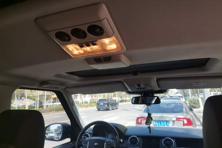Used Land Rover Discovery 2014 3.0 SC V6 HSE Luxury Headliner