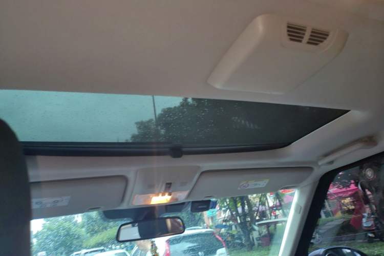 Used Land Rover Discovery 2014 3.0 SC V6 HSE Luxury Headliner
