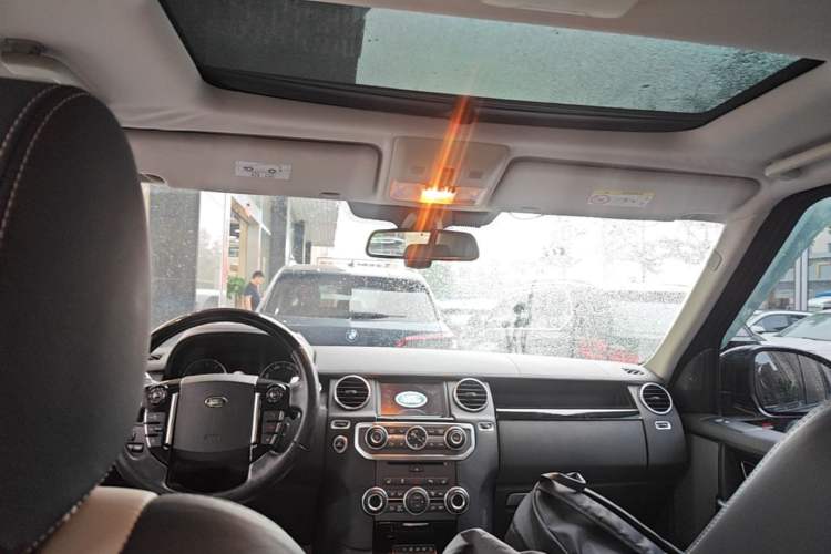 Used Land Rover Discovery 2014 3.0 SC V6 XXV Edition Headliner
