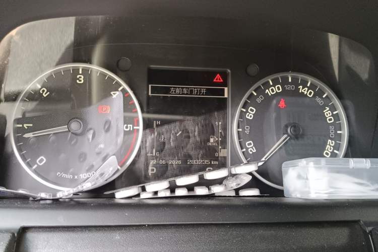 Used Land Rover Discovery 2014 3.0 SDV6 HSE Diesel Edition Instrument Cluster