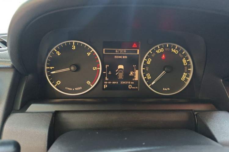 Used Land Rover Discovery 2014 3.0 SDV6 HSE Diesel Edition Instrument Cluster