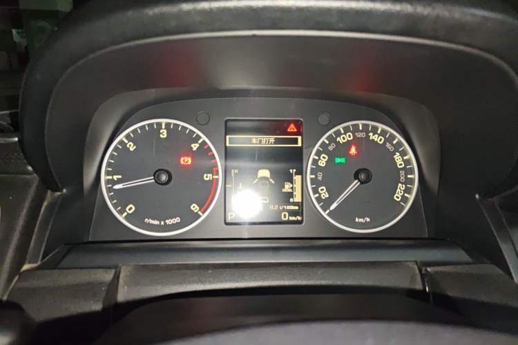 Used Land Rover Discovery 2014 3.0 SDV6 HSE Diesel Edition Instrument Cluster