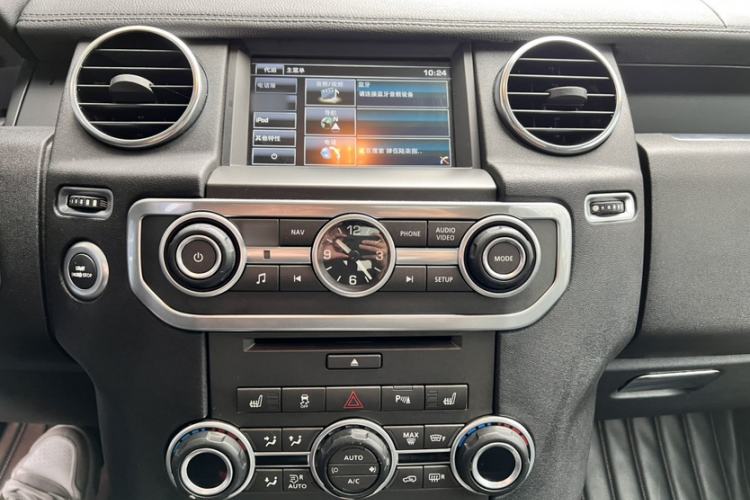 Used Land Rover Discovery 2014 3.0 SDV6 HSE Diesel Edition Interior 3