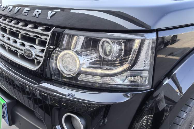 Used Land Rover Discovery 2014 3.0 SC V6 HSE Left Front Headlight
