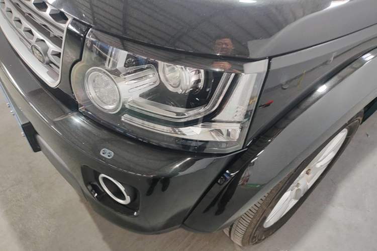Used Land Rover Discovery 2014 3.0 SC V6 SE Left Front Headlight