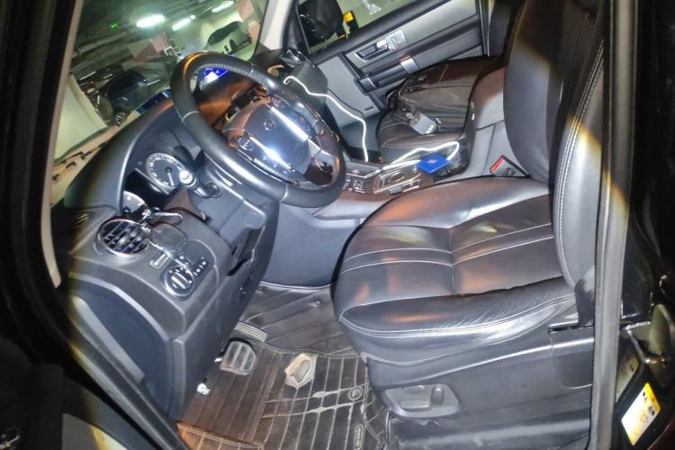 Used Land Rover Discovery 2014 3.0 SC V6 SE Left Front Seat