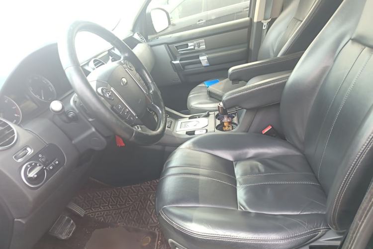 Used Land Rover Discovery 2014 3.0 SC V6 SE Left Front Seat