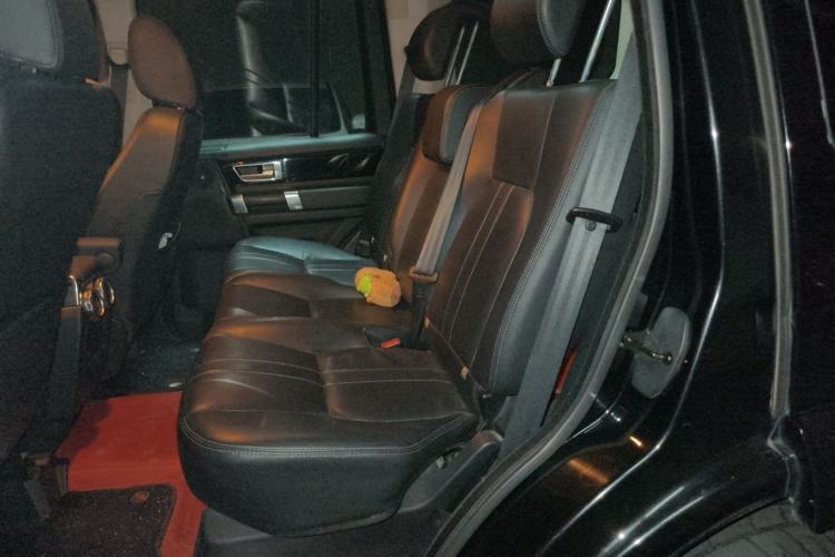Used Land Rover Discovery  Left Rear Seat