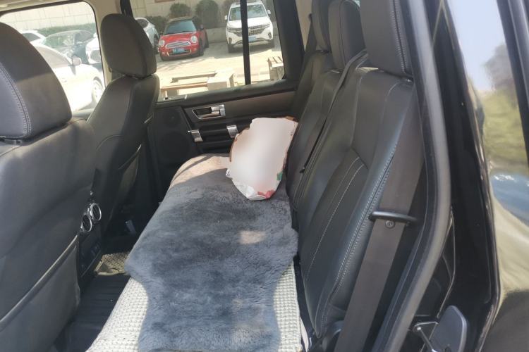 Used Land Rover Discovery 2014 3.0 SC V6 HSE Luxury Left Rear Seat