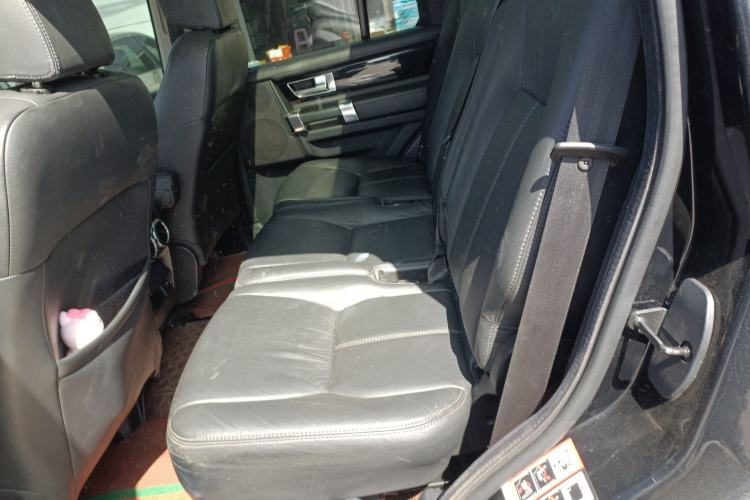 Used Land Rover Discovery 2014 3.0 SC V6 HSE Luxury Left Rear Seat