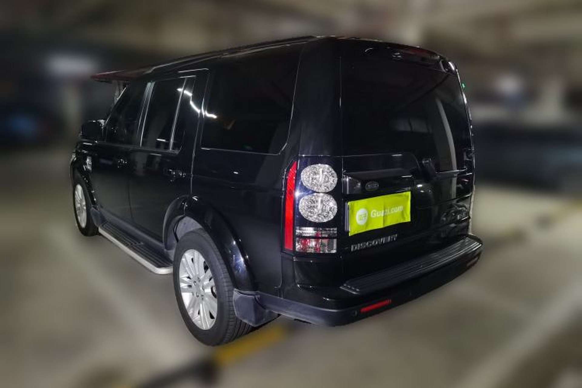 Used Land Rover Discovery 2014 3.0 SC V6 HSE Rear Left 45 Deg