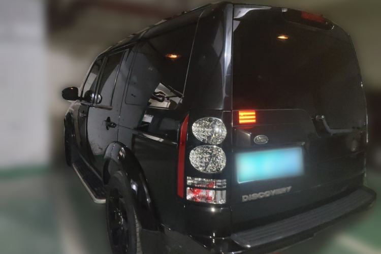Used Land Rover Discovery 2014 3.0 SDV6 HSE Diesel Edition Rear Left 45 Deg