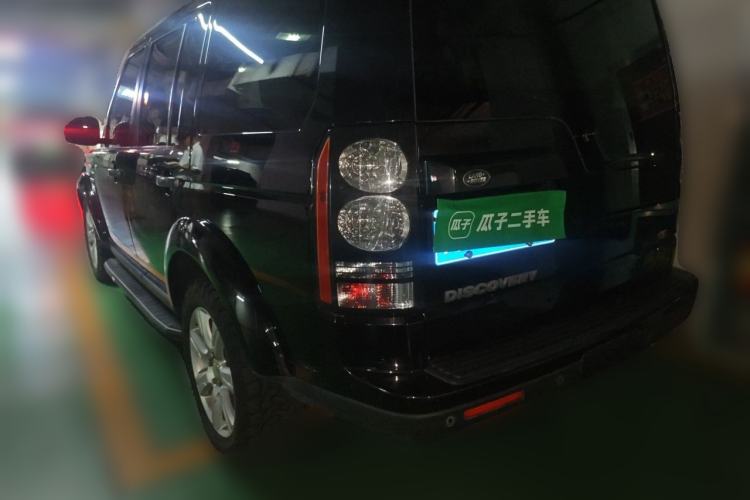 Used Land Rover Discovery 2014 3.0 SC V6 HSE Luxury Rear Left 45 Deg