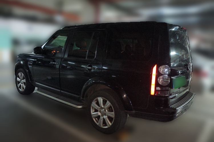 Used Land Rover Discovery 2014 3.0 SC V6 SE Rear Left 45 Deg