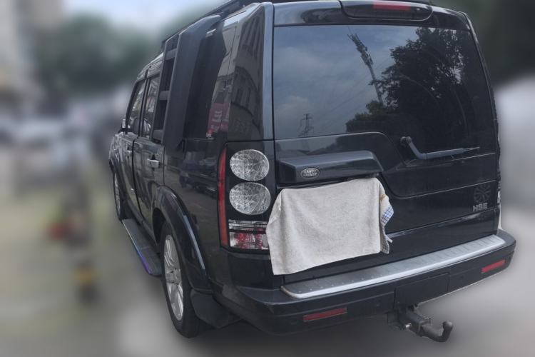 Used Land Rover Discovery 2014 3.0 SDV6 HSE Diesel Edition Rear Left 45 Deg