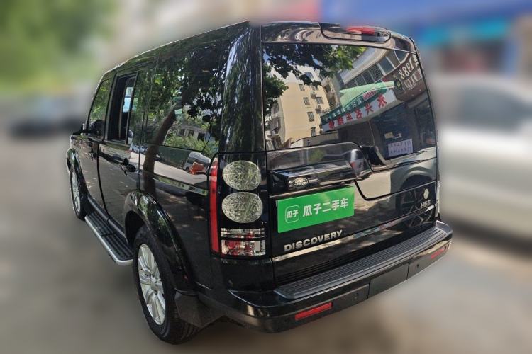 Used Land Rover Discovery 2014 3.0 SDV6 HSE Diesel Edition Rear Left 45 Deg