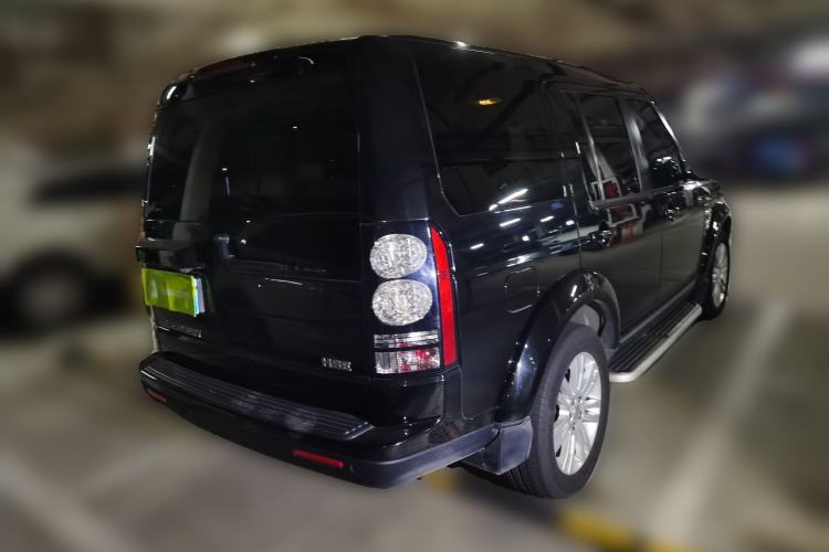 Used Land Rover Discovery 2014 3.0 SC V6 HSE Rear Right 45 Deg