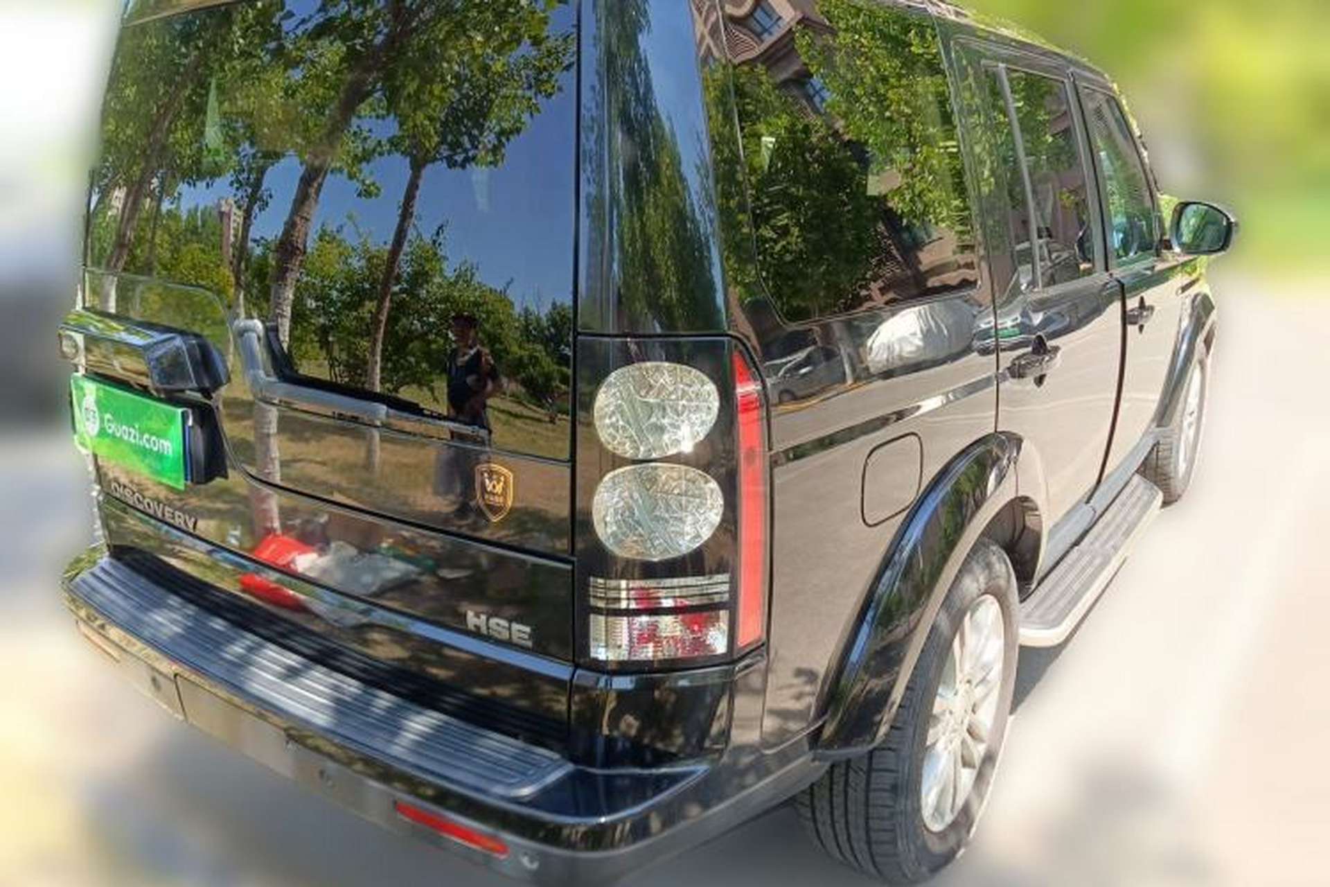 Used Land Rover Discovery 2014 3.0 SDV6 HSE Diesel Edition Rear Right 45 Deg