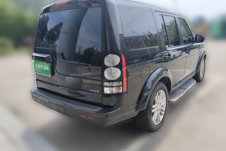 Used Land Rover Discovery 2014 3.0 SC V6 HSE Rear Right 45 Deg