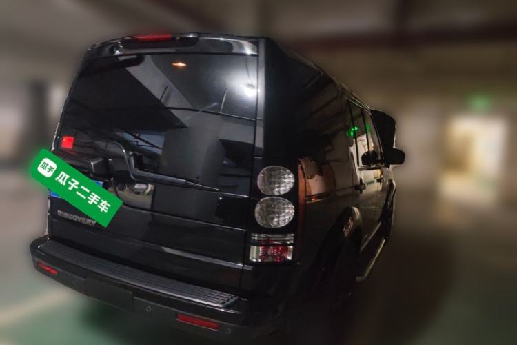 Used Land Rover Discovery 2014 3.0 SDV6 HSE Diesel Edition Rear Right 45 Deg