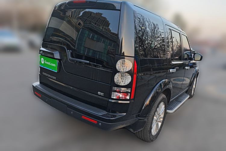 Used Land Rover Discovery 2014 3.0 SC V6 SE Rear Right 45 Deg