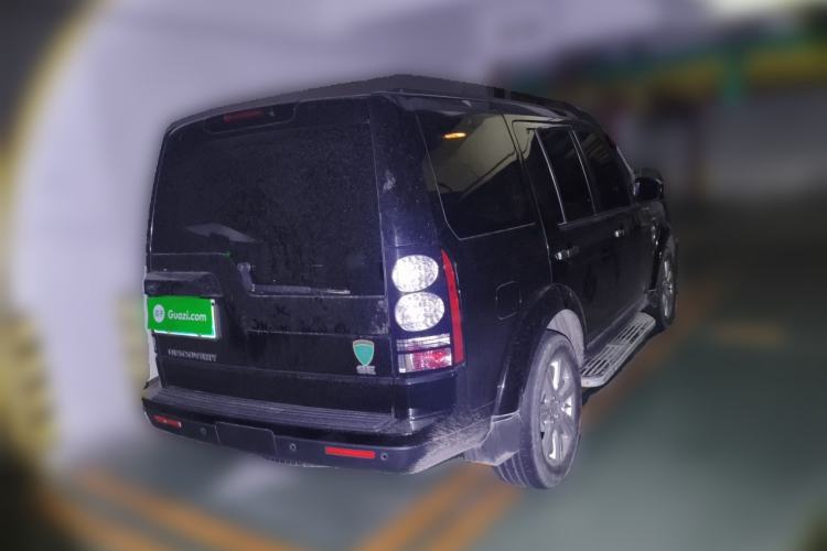 Used Land Rover Discovery 2014 3.0 SC V6 SE Rear Right 45 Deg