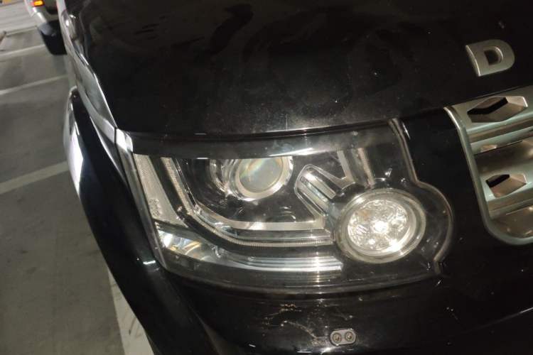 Used Land Rover Discovery 2014 3.0 SDV6 HSE Diesel Edition Right Front Headlight